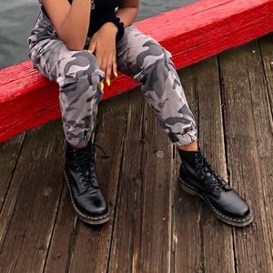 hollister camouflage joggers